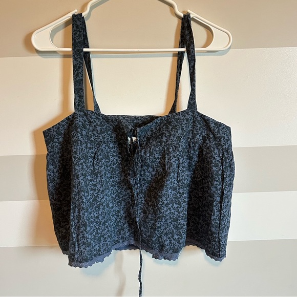 NATURAL LIFE Blue Sleeveless Crop Tank Top Cara tank - Picture 1 of 2